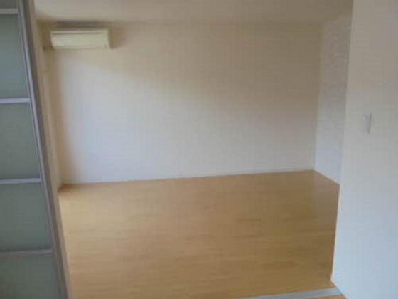 ソレアード操山 D棟