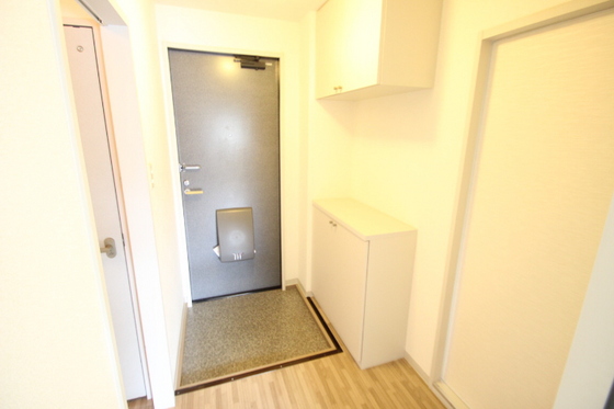 アンセスタ川西7番館