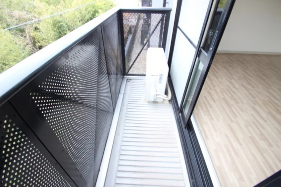 アンセスタ川西7番館