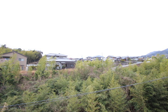 アンセスタ川西7番館