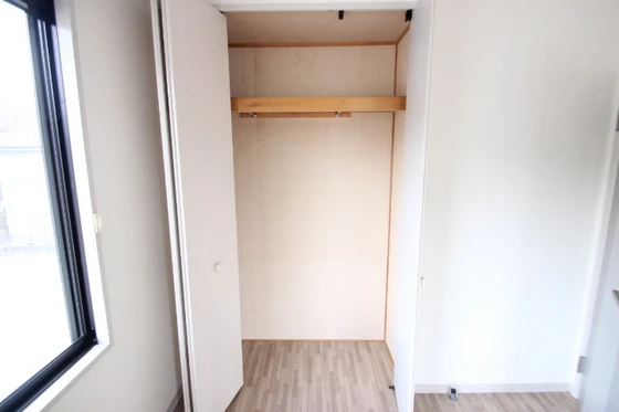 アンセスタ川西7番館