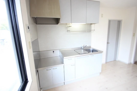 アンセスタ川西7番館