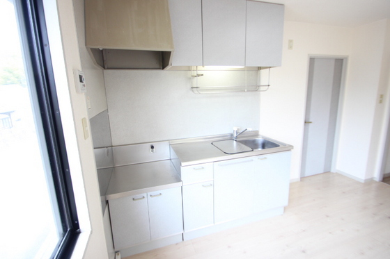 アンセスタ川西7番館