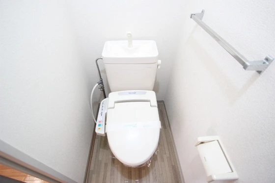 アンセスタ川西7番館