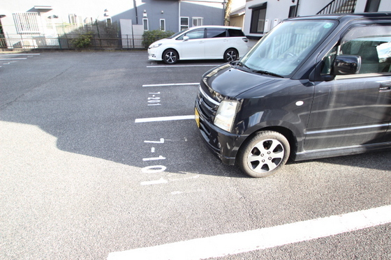 アンセスタ川西7番館