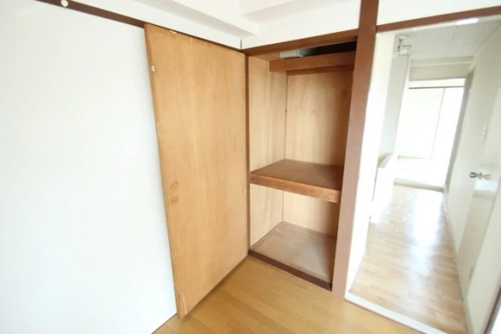 海老園テラスハウス