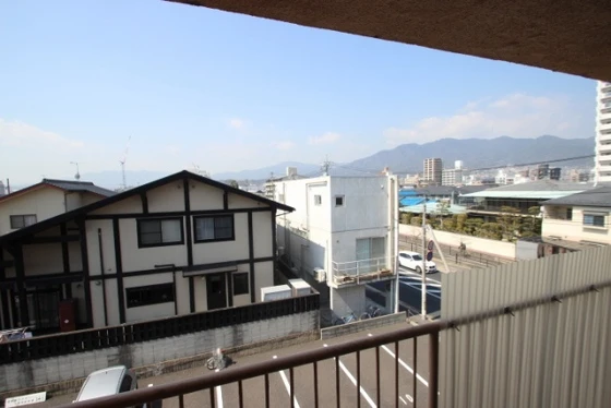 海老園テラスハウス