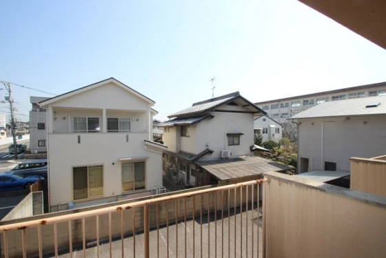 海老園テラスハウス