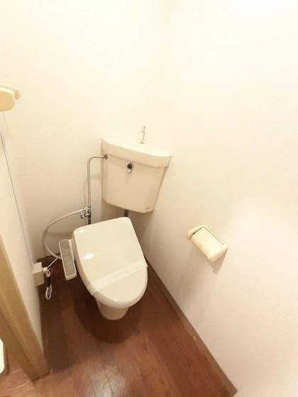 ファミール安東