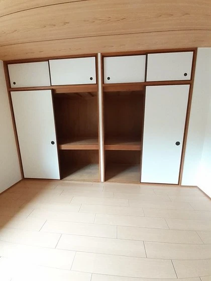 ファミール安東