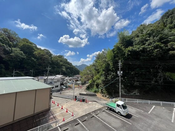 ファミール安東