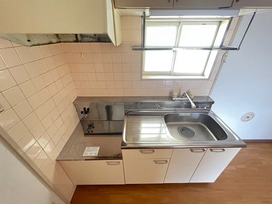 ファミール安東