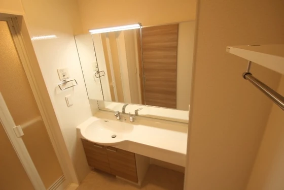 フローラル五月が丘 A棟