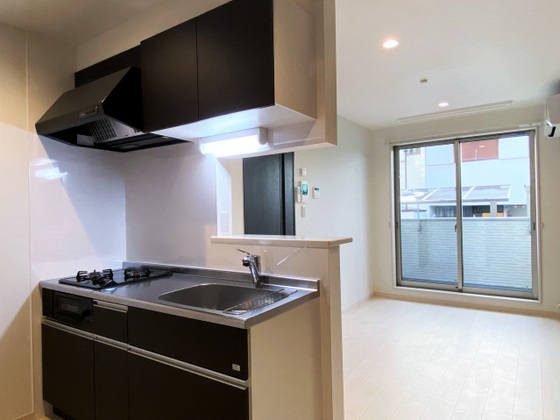 REGALEST TOGO(レガリスト トウゴ)