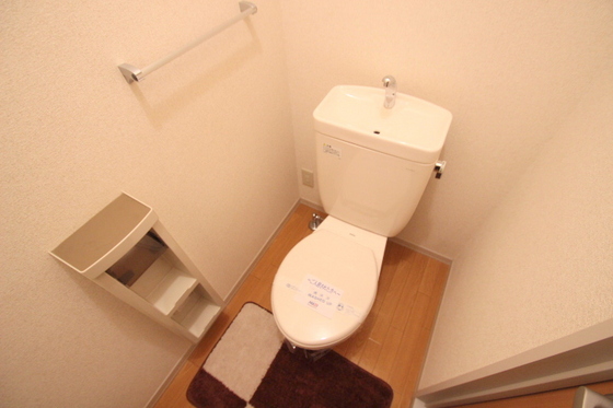 ハイツ上祗園 B棟