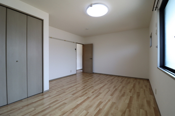 ライムライトツインズ B棟