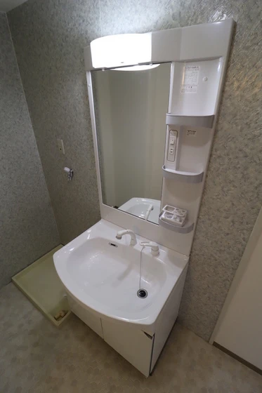 ライムライトツインズ B棟