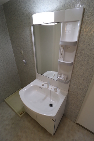 ライムライトツインズ B棟