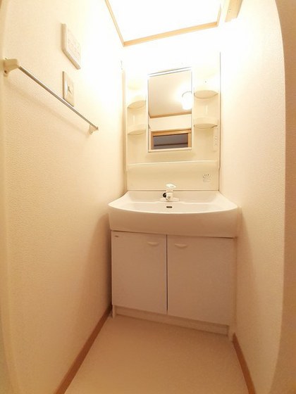 エヴァーグリーンB棟