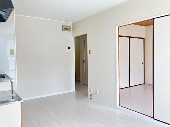 プレジール東川原