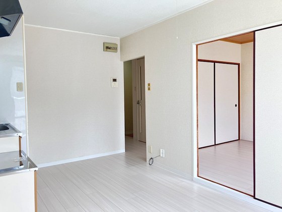 プレジール東川原