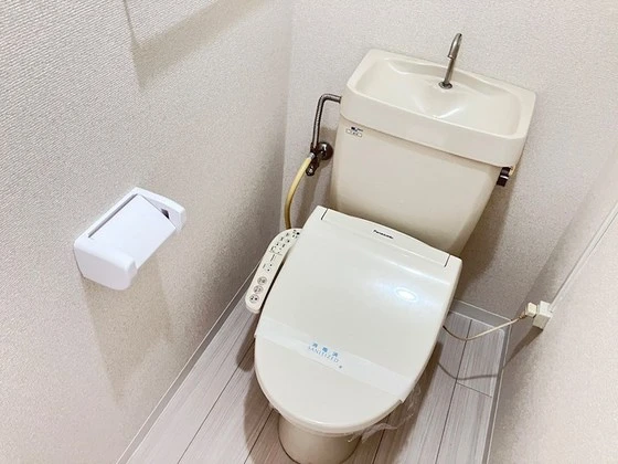 プレジール東川原