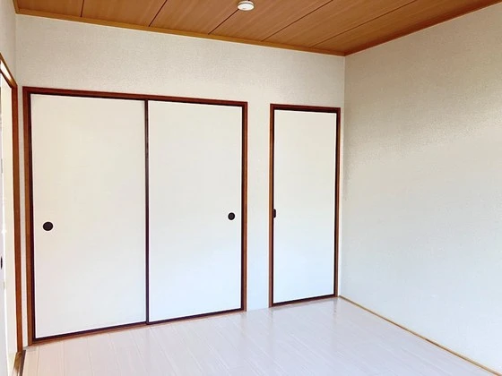 プレジール東川原