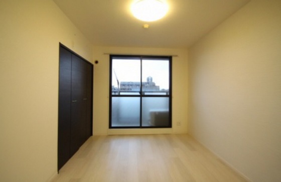 ブルージュ下中野