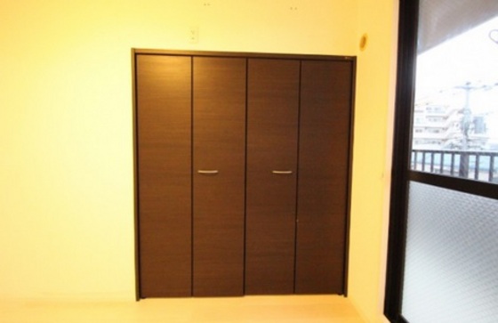 ブルージュ下中野