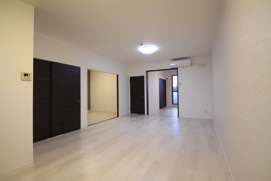 ブルージュ下中野