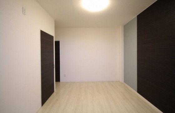 ブルージュ下中野