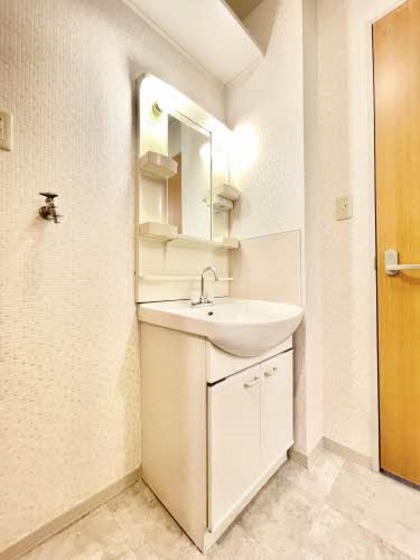 シャーメゾン東湊 B棟