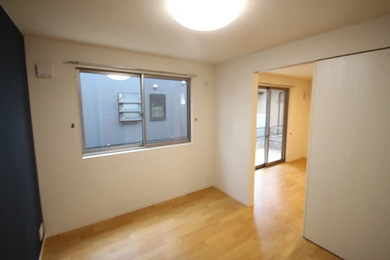 イーストヒルズ