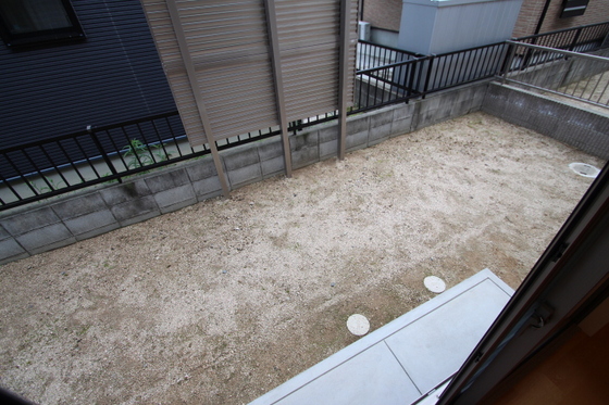 イーストヒルズ