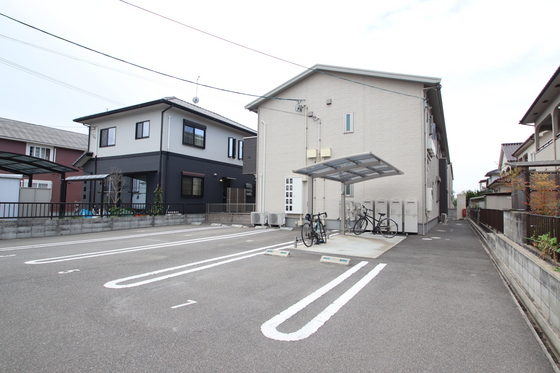 イーストヒルズ