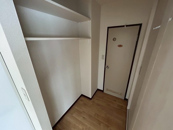 グランドール中山 E棟