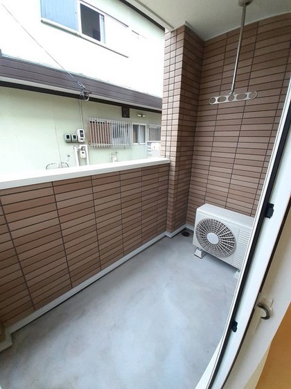 アニュー アメジスト