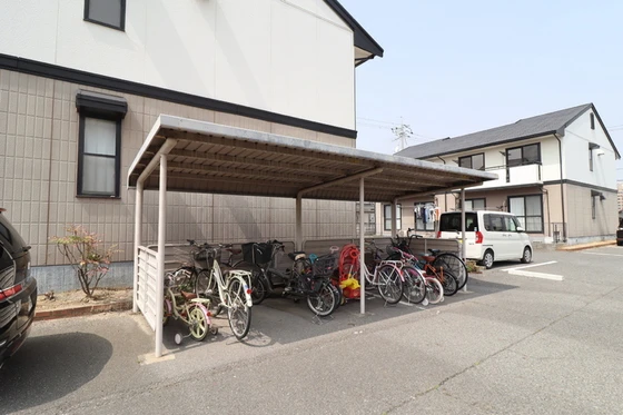 グリーンフィールズ A棟