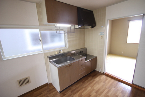 グリーンパーク高陽 B棟