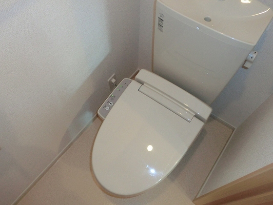 アルモニー・ウメカ