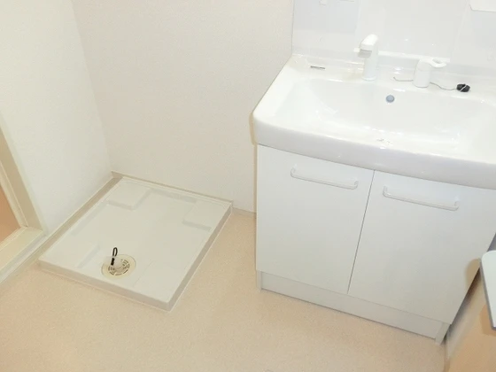 アルモニー・ウメカ