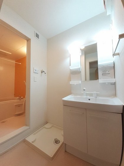 アルモニー・ウメカ