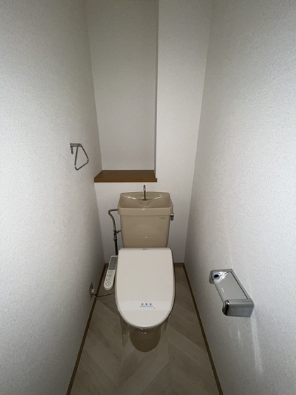 ラ・リュ奉還町