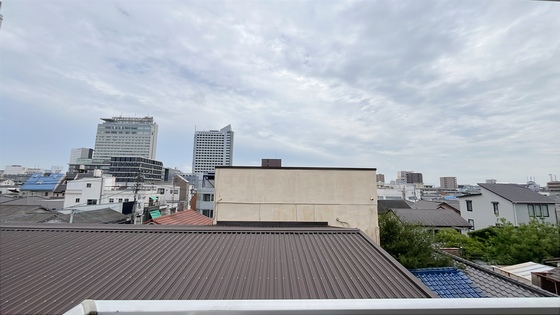 ラ・リュ奉還町