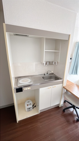 ラ・リュ奉還町