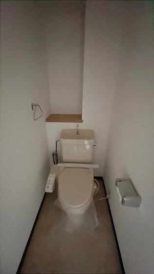 ラ・リュ奉還町