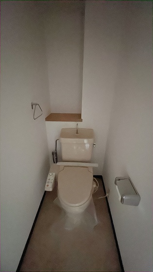 ラ・リュ奉還町