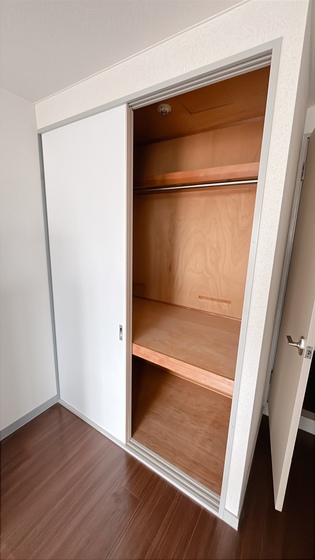 ラ・リュ奉還町