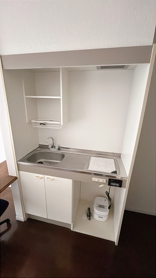 ラ・リュ奉還町