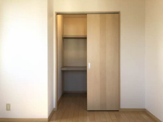 ガーデンクレス D棟